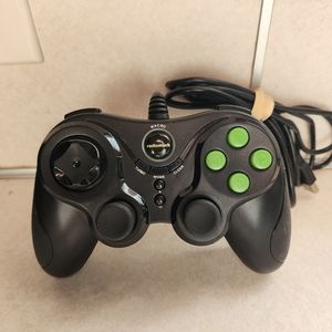 Radioshack 2603666 PC Gaming Controller